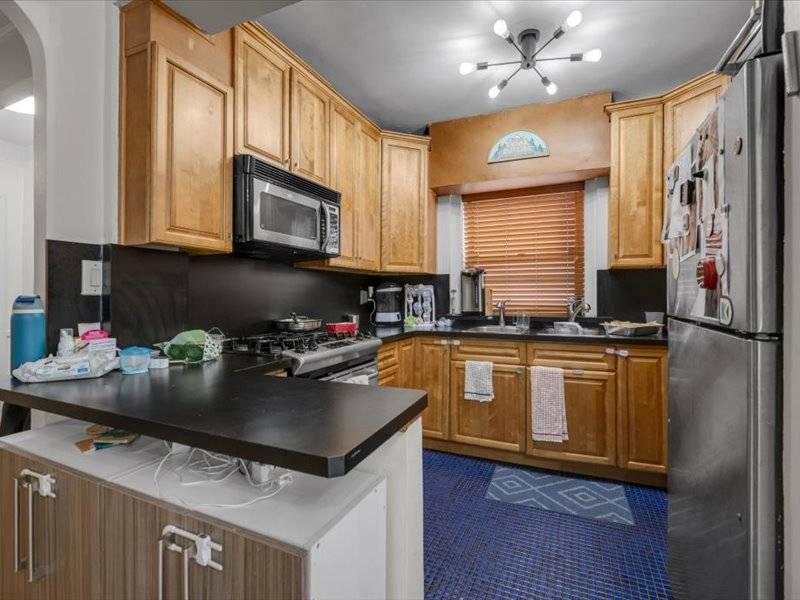 909 East 29th Street, UNIT&nbsp;2E, Brooklyn, NY, 11210