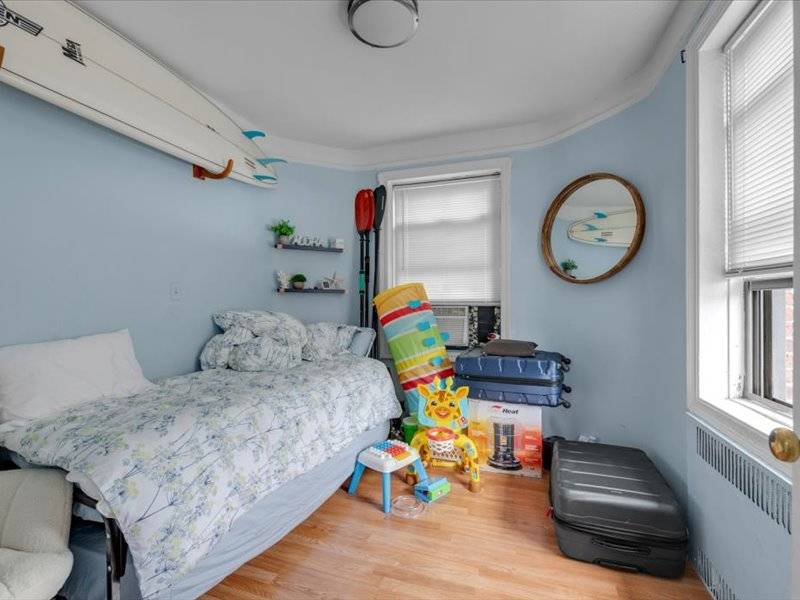 909 East 29th Street, UNIT&nbsp;2E, Brooklyn, NY, 11210