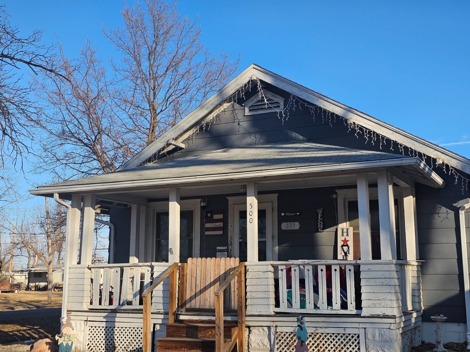 A-10; 100 Prairie View Cov