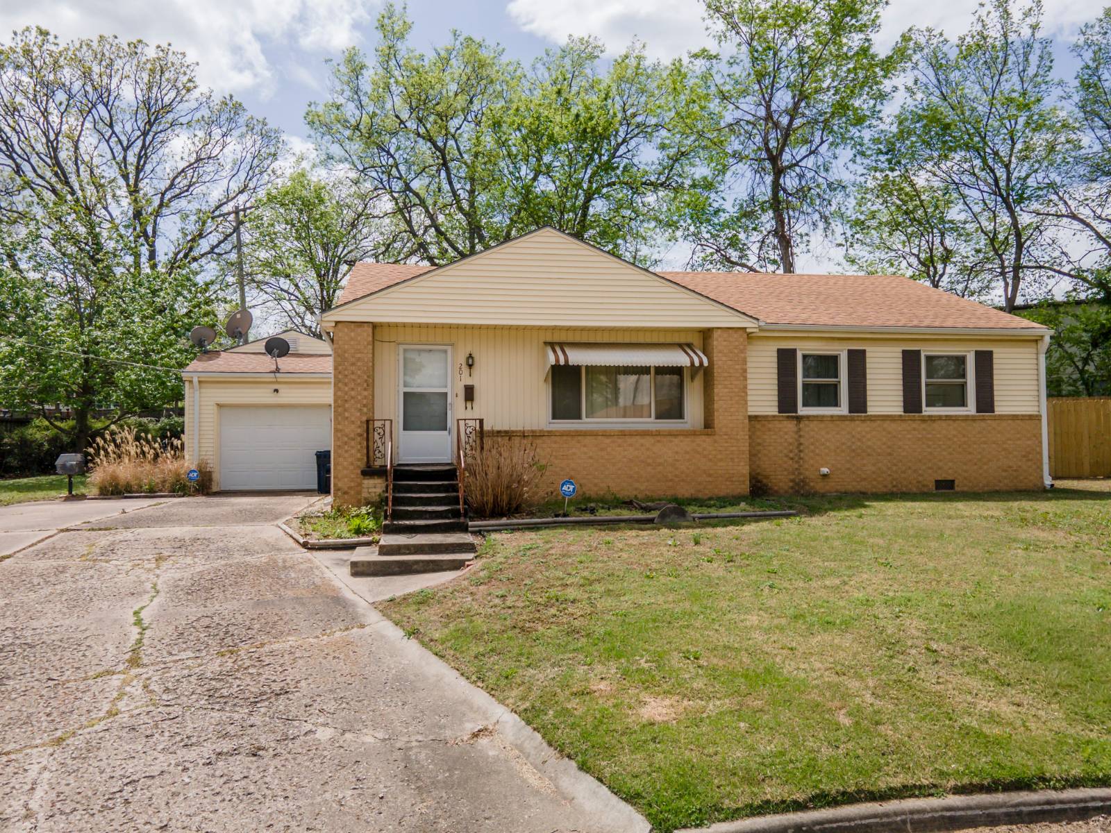 4557 E HWY 160, Independence, KS, 67301