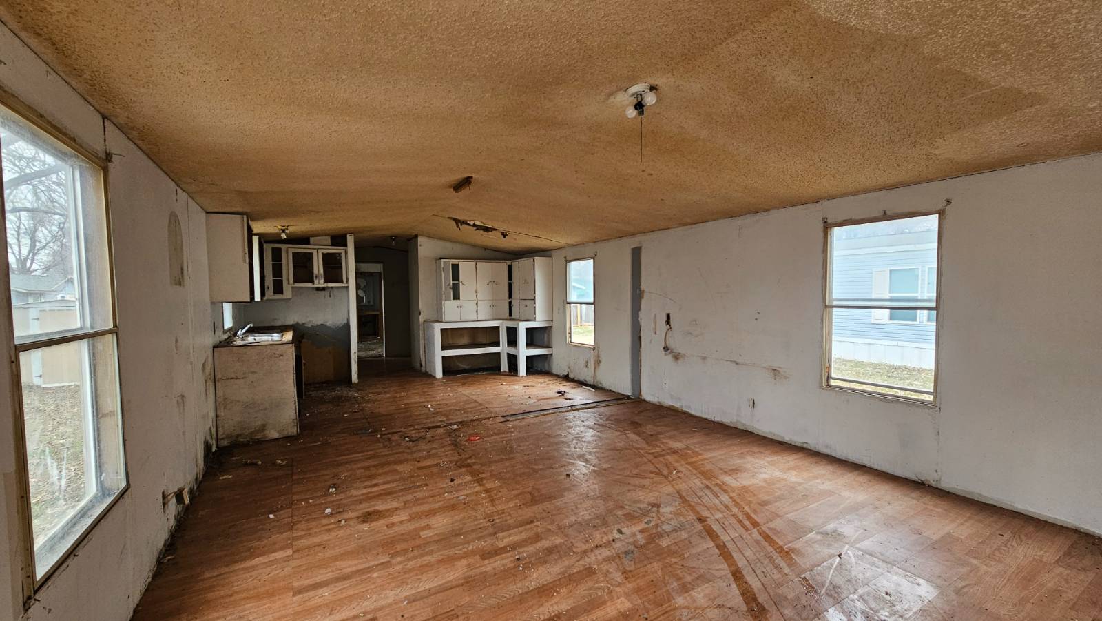 A-10; 100 Prairie View Cov