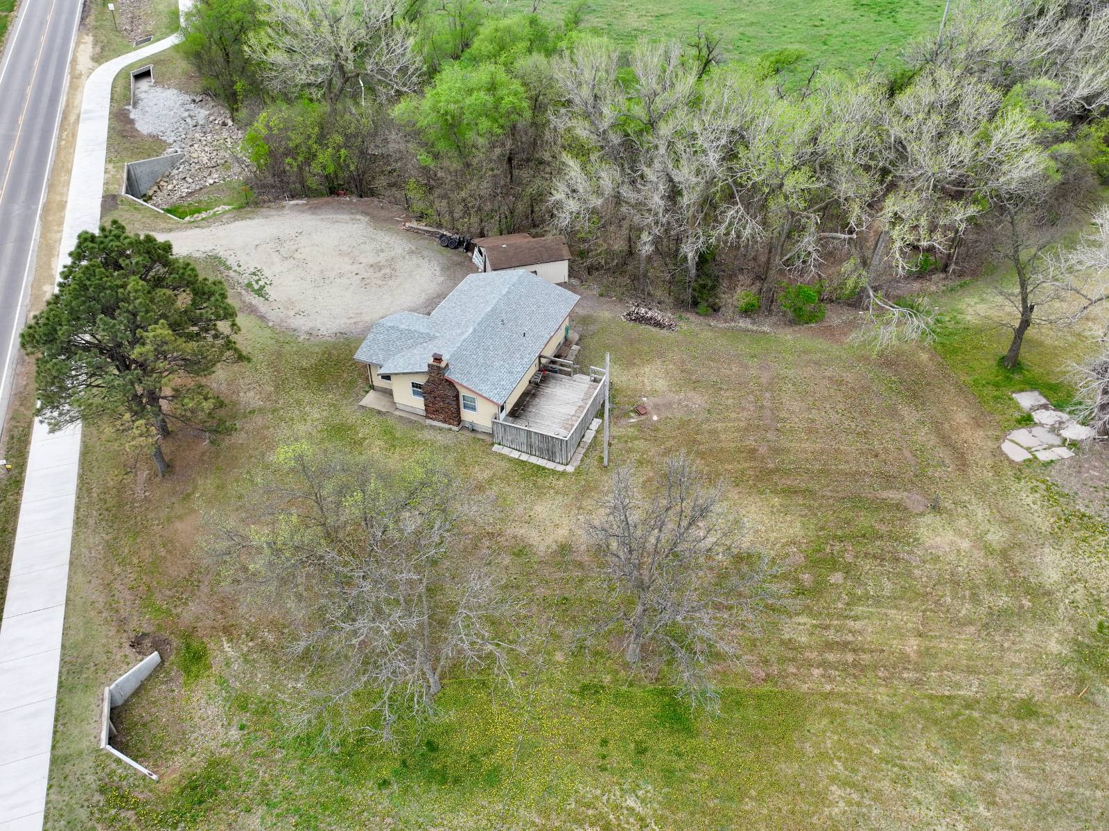 108 E 1st St, Ellsworth, KS, 67439