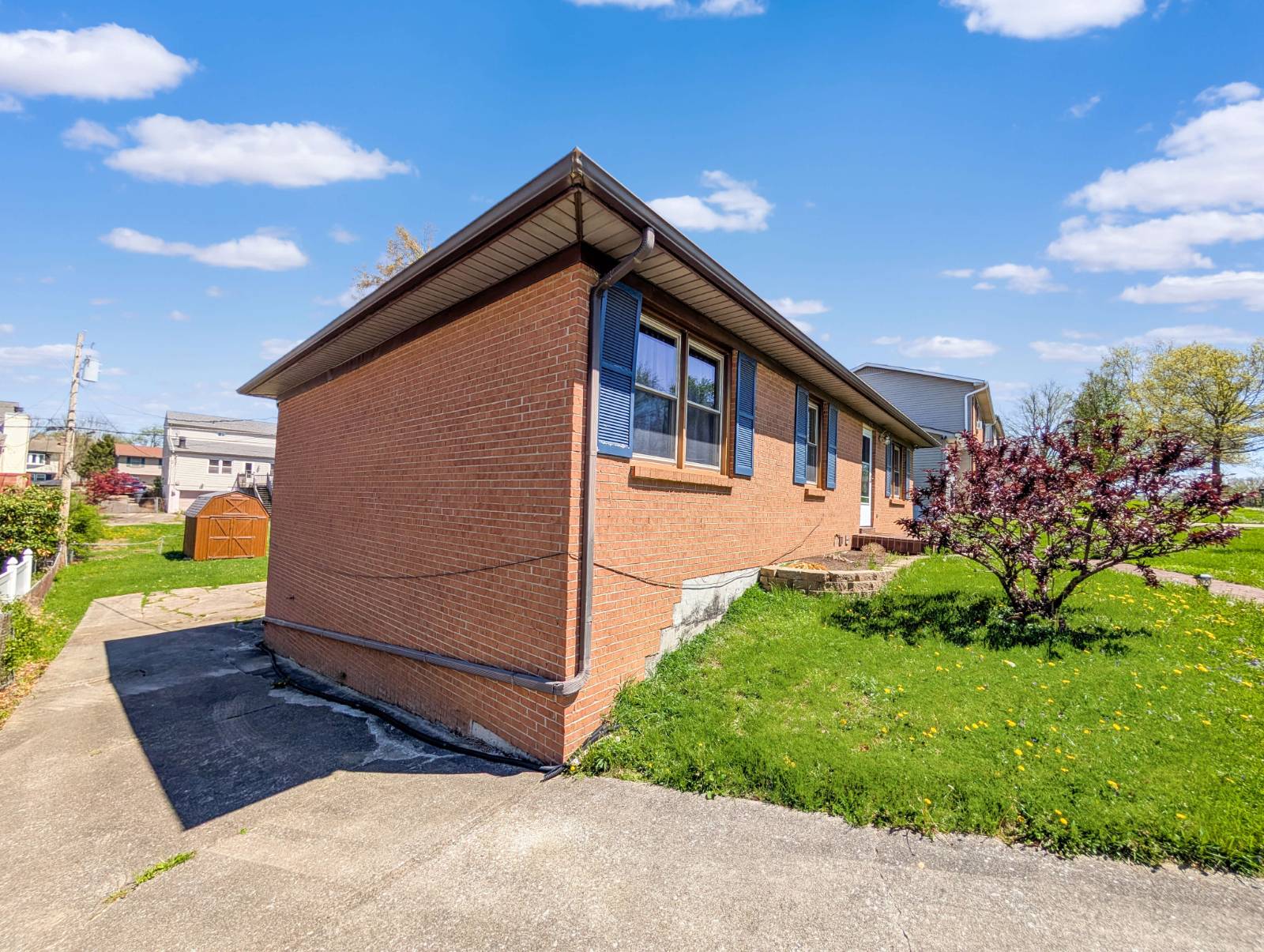 3812 Kittiwake Dr.