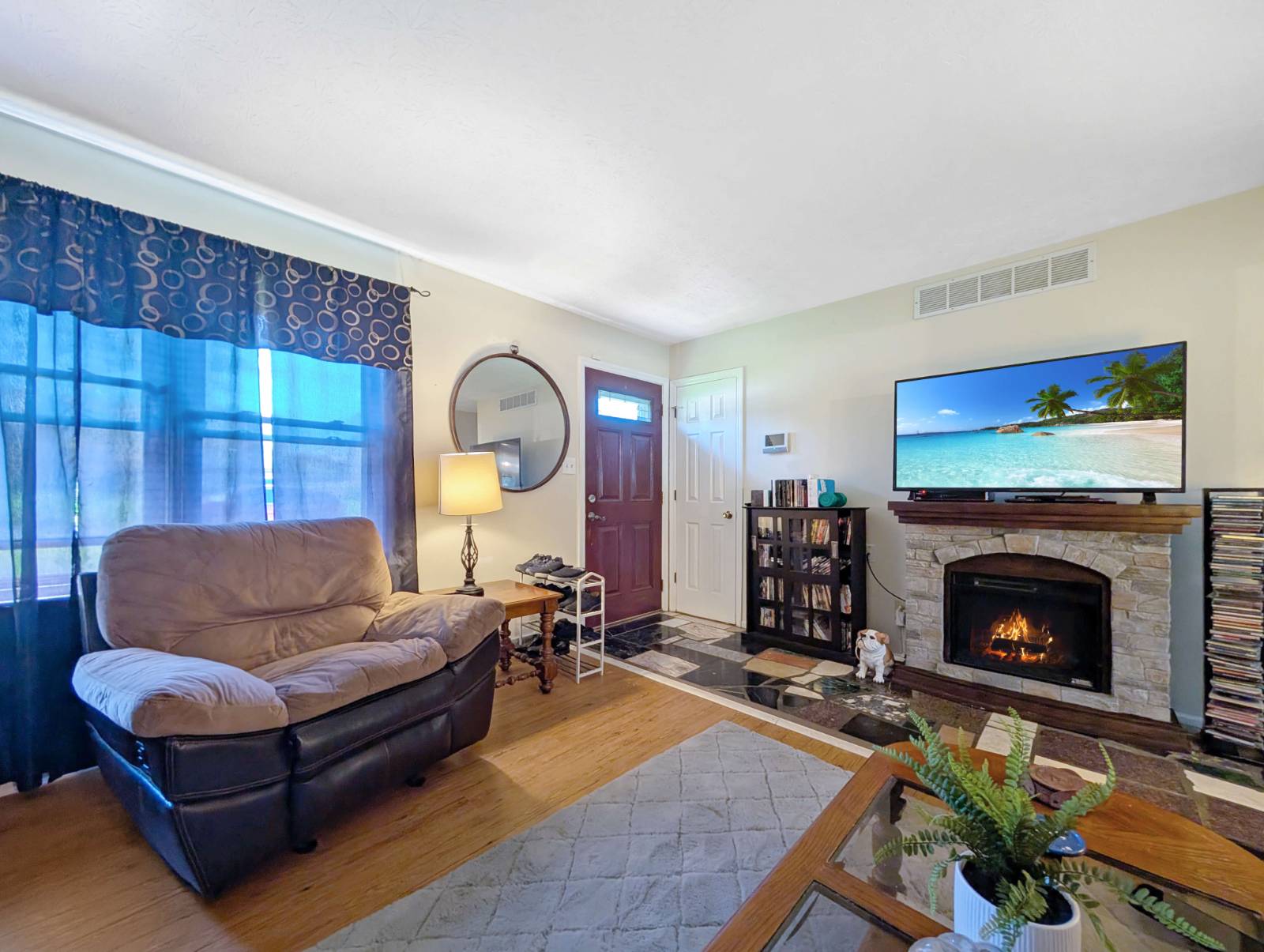 3812 Kittiwake Dr.