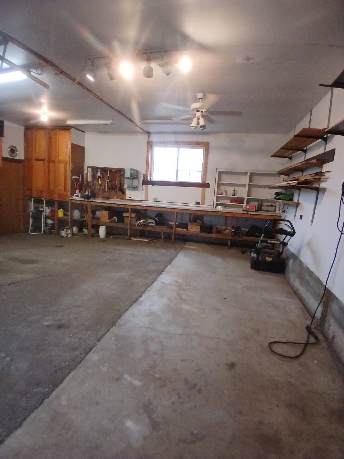 76 Lakeview Circle, Alma, KS, 66401