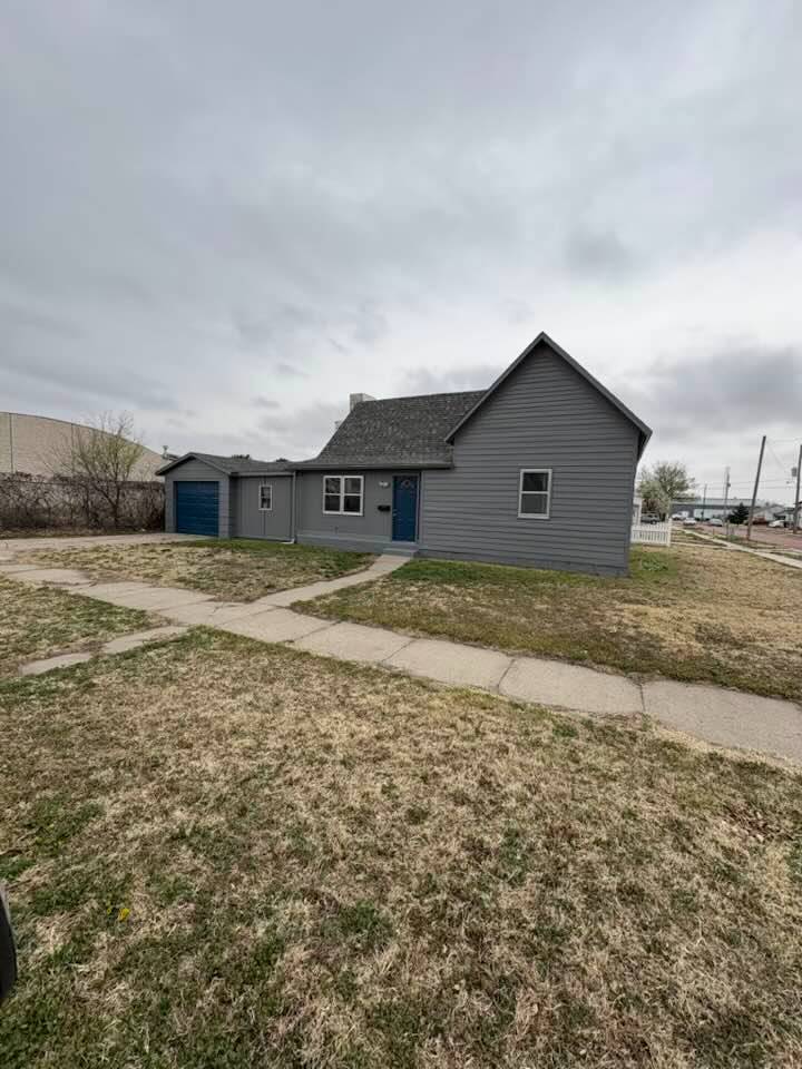 A-10; 100 Prairie View Cov