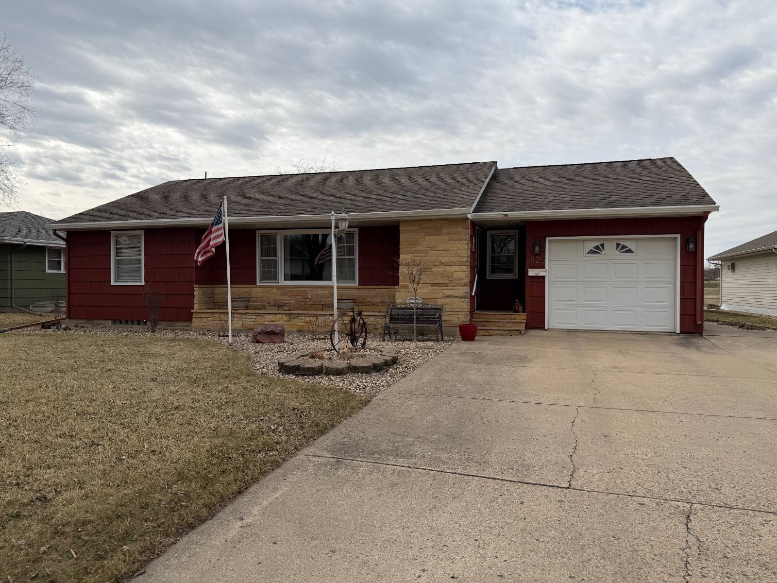 825 Frost Ave, Jackson, MN 56143 (For Sale MyStateMLS Listing #11688184)