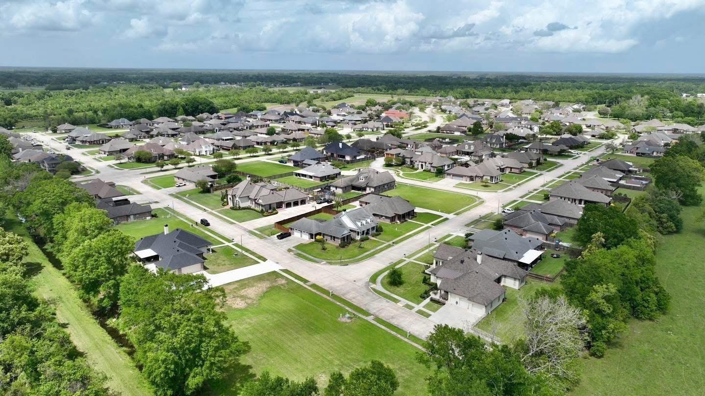 Photo 1 of 11 of land for sale at 691 Victoria Drive, Berwick, LA 70342