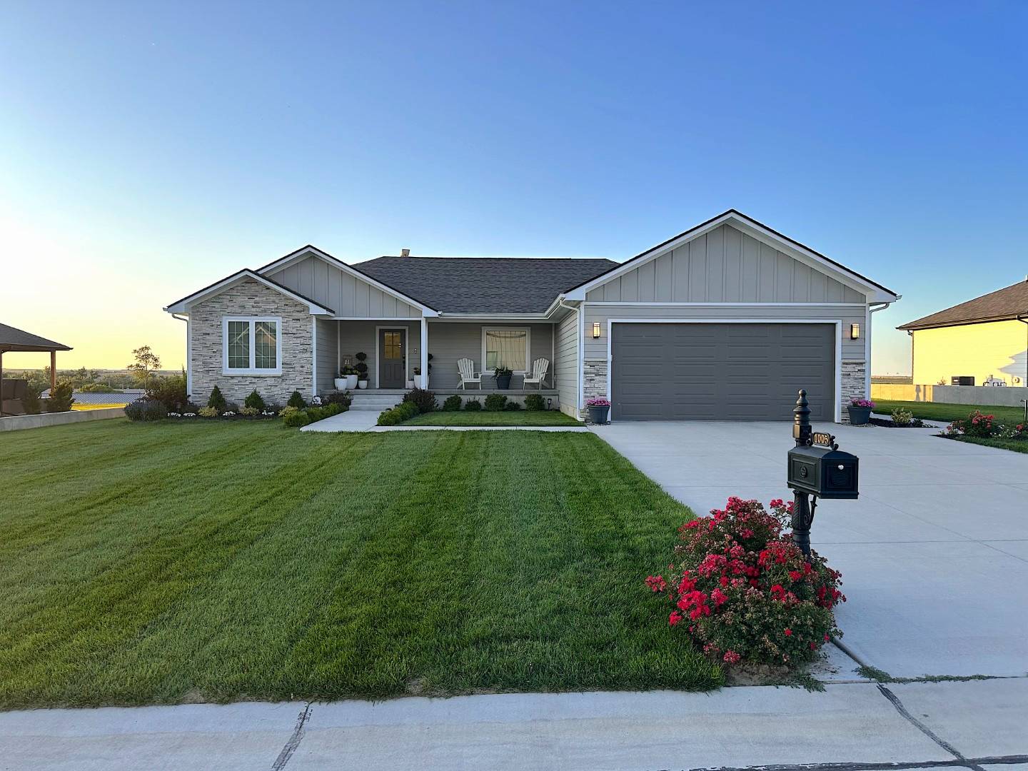 A-10; 100 Prairie View Cov