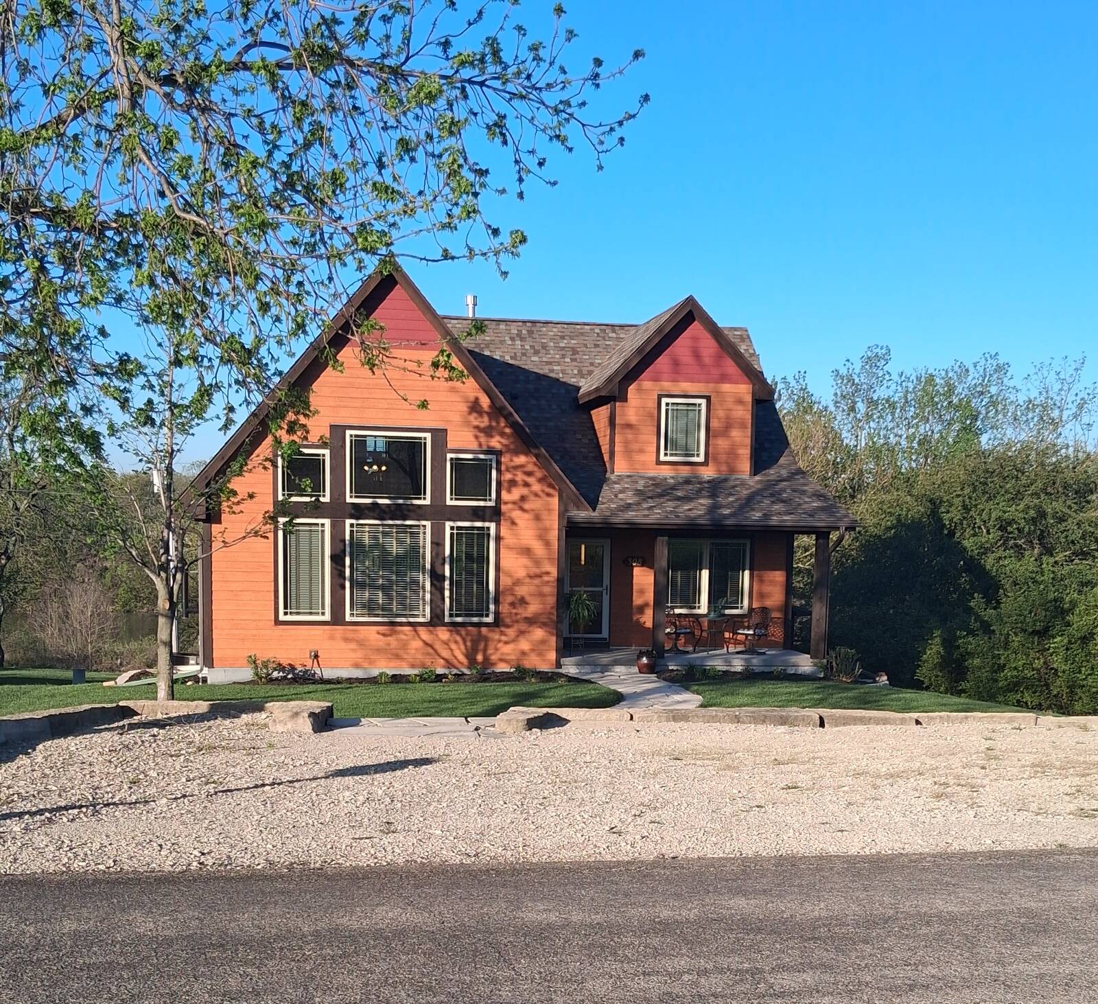 A-10; 100 Prairie View Cov