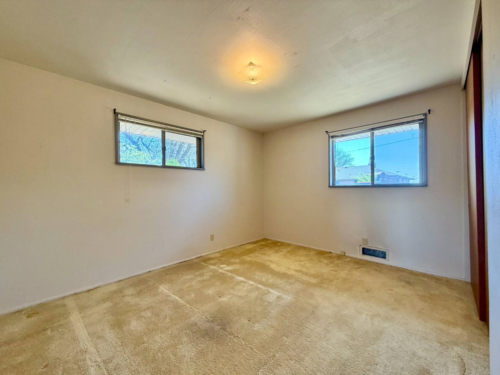 950 Mentlick Dr, Colby, KS, 67701