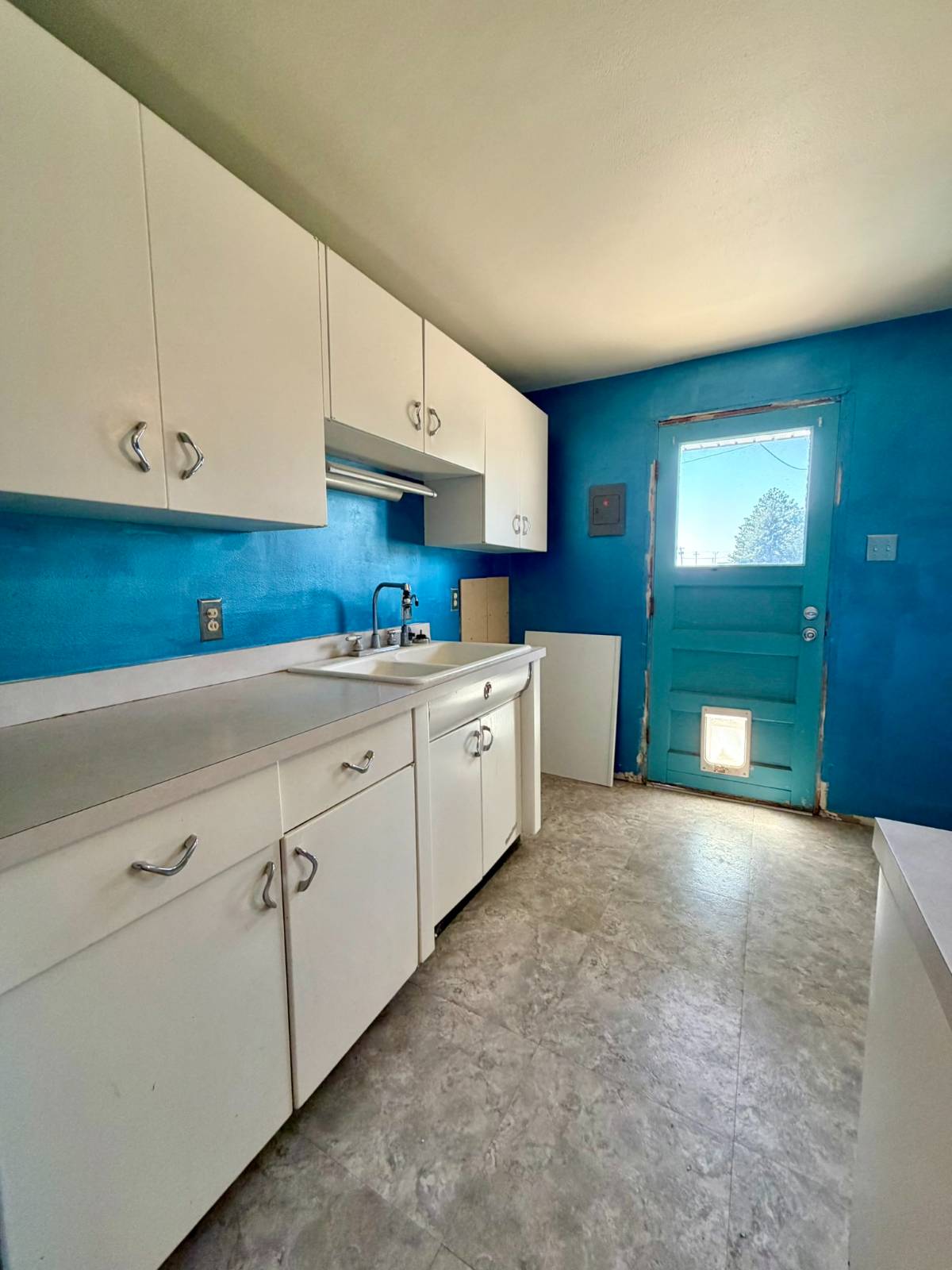 950 Mentlick Dr, Colby, KS, 67701