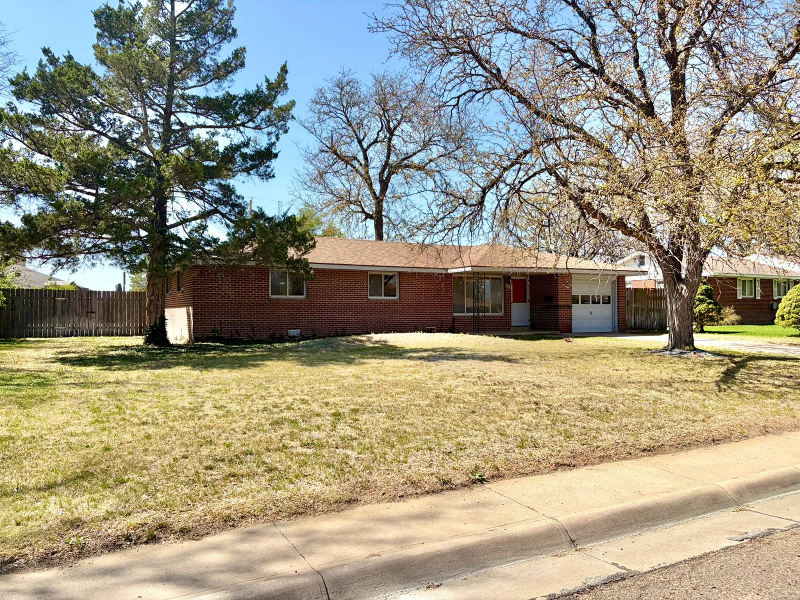 950 Mentlick Dr, Colby, KS, 67701