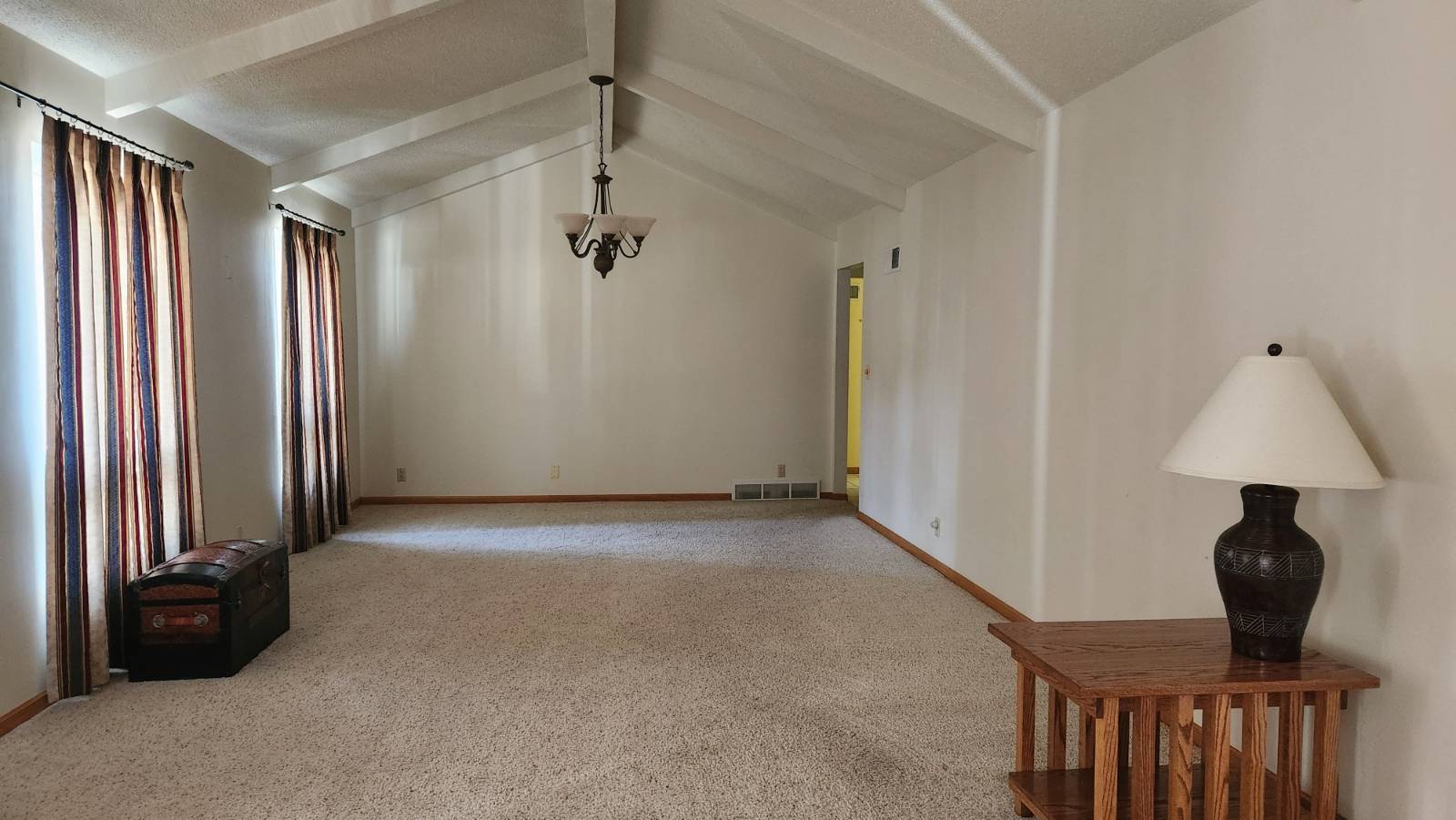 Photo 8 of 43 of home listing at 1422 Jay Street, St Paul, NE 68873