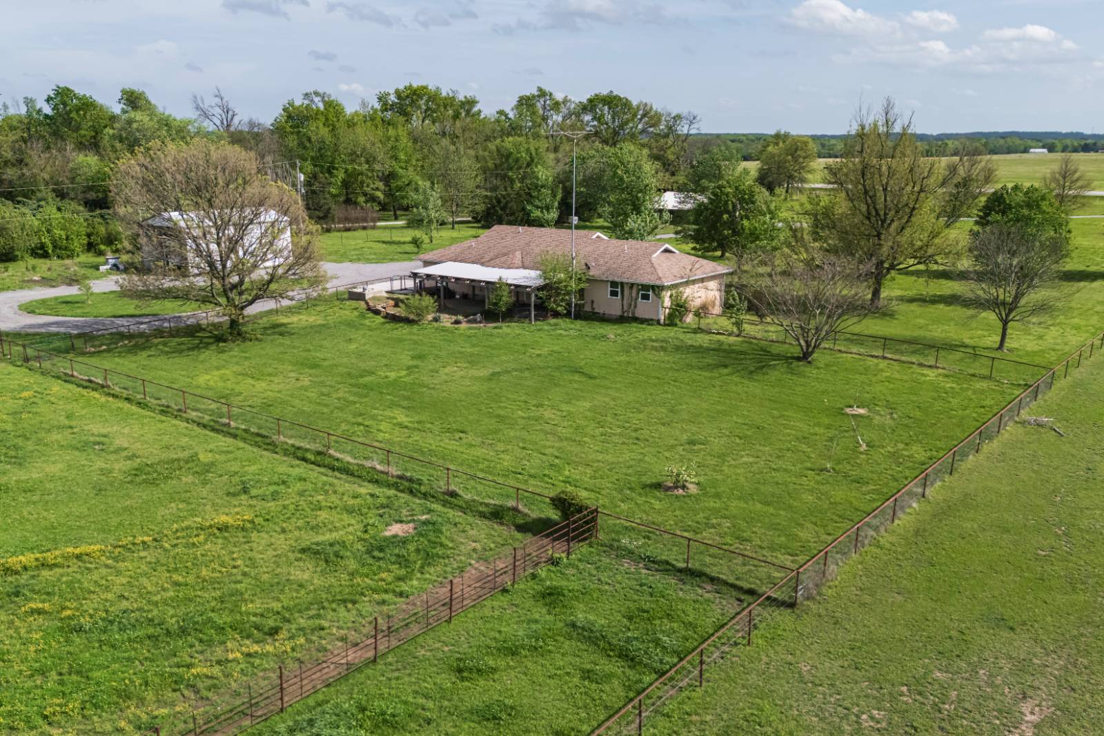 4557 E HWY 160, Independence, KS, 67301