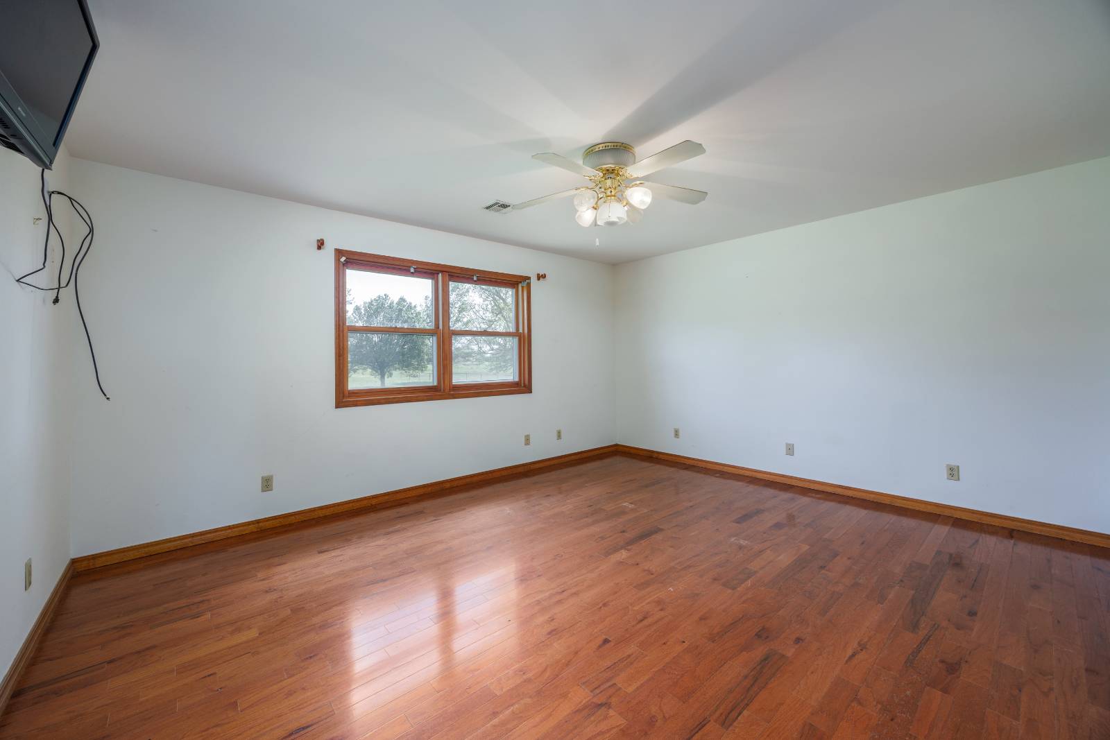 4557 E HWY 160, Independence, KS, 67301