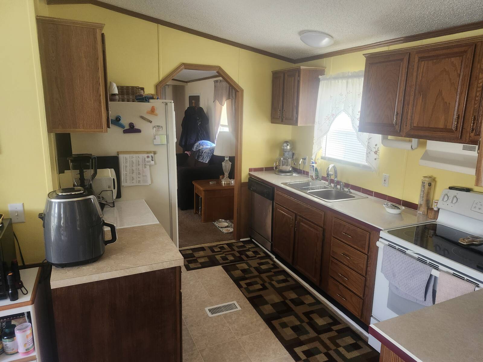 425 Davis Rd.