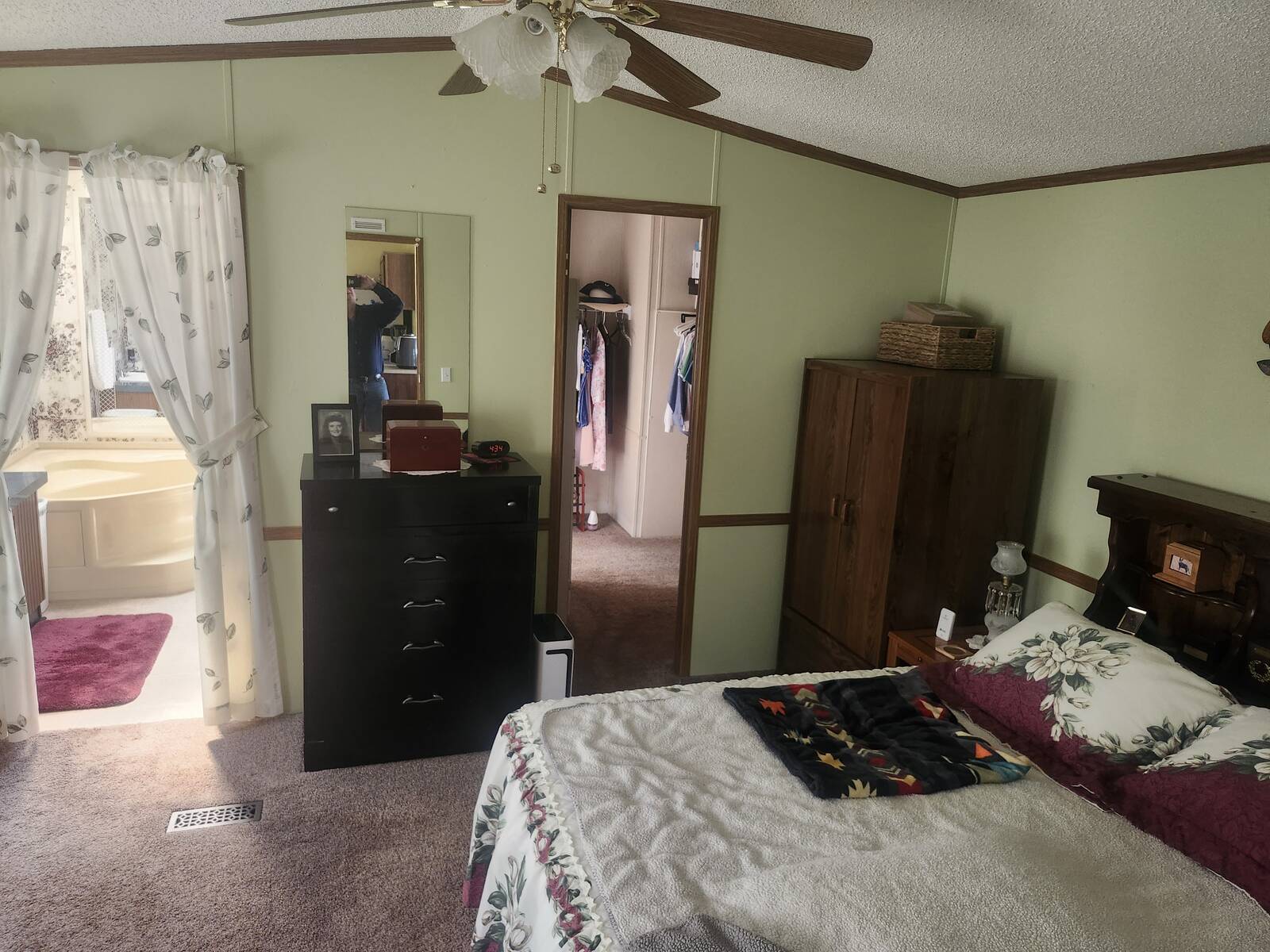 425 Davis Rd.
