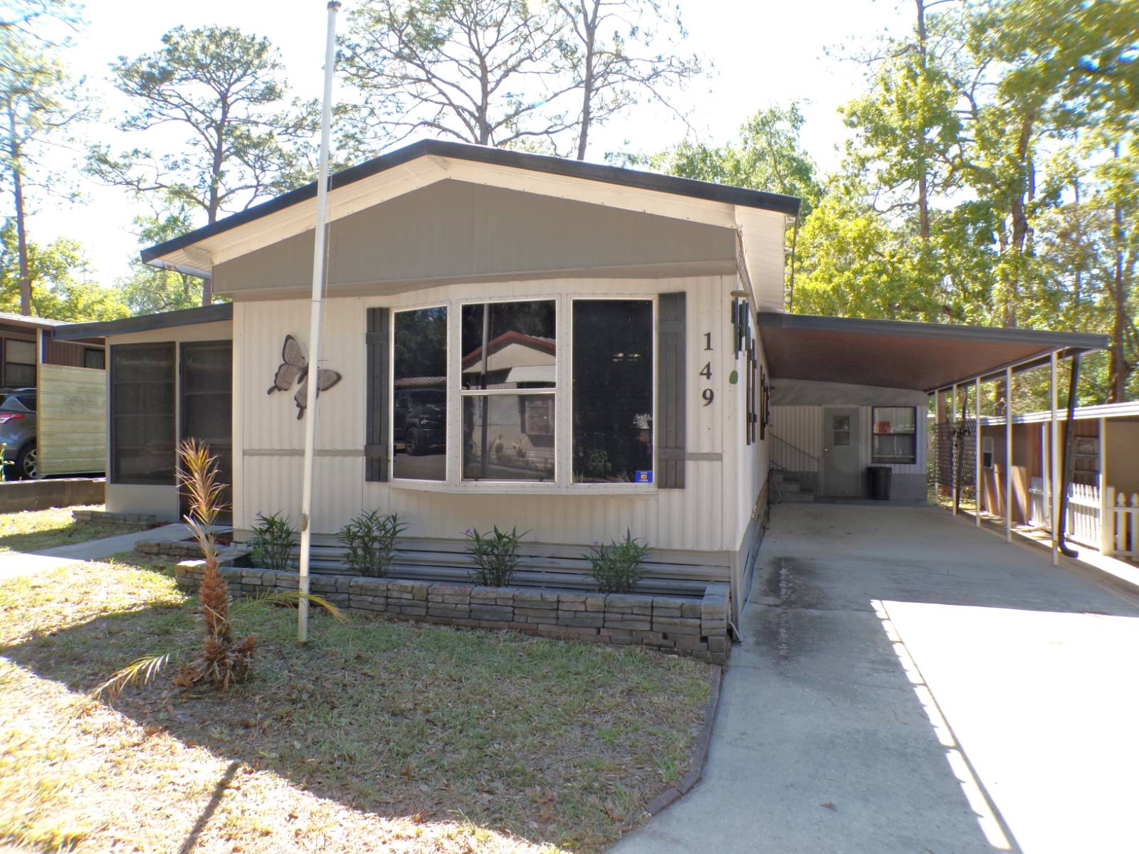 13582 E HWY 40