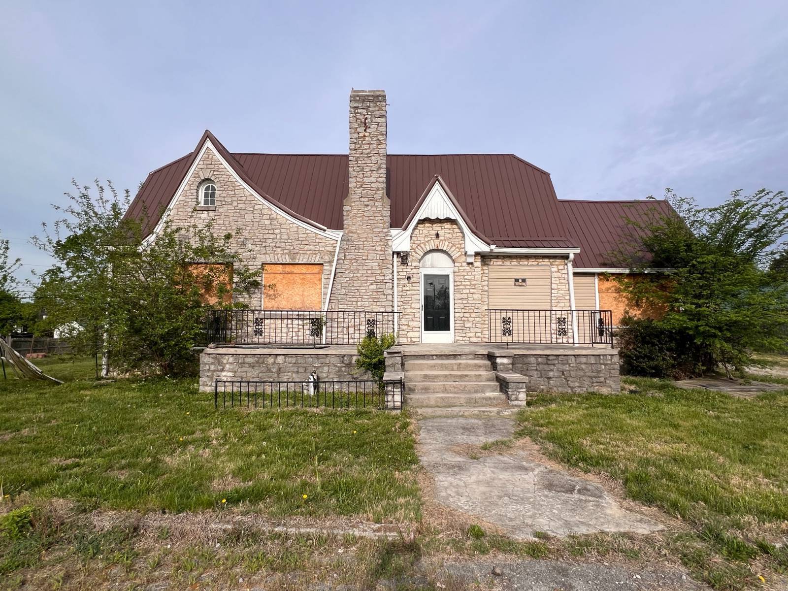 150 Hilltop Dr