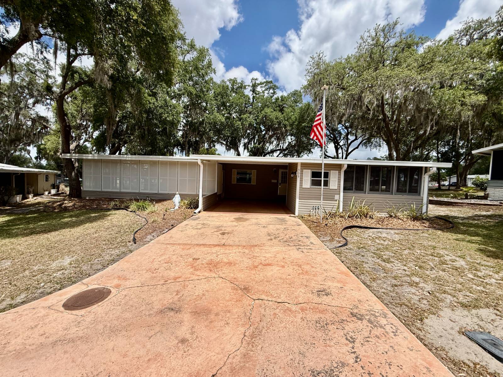 309 Juniper Cir
