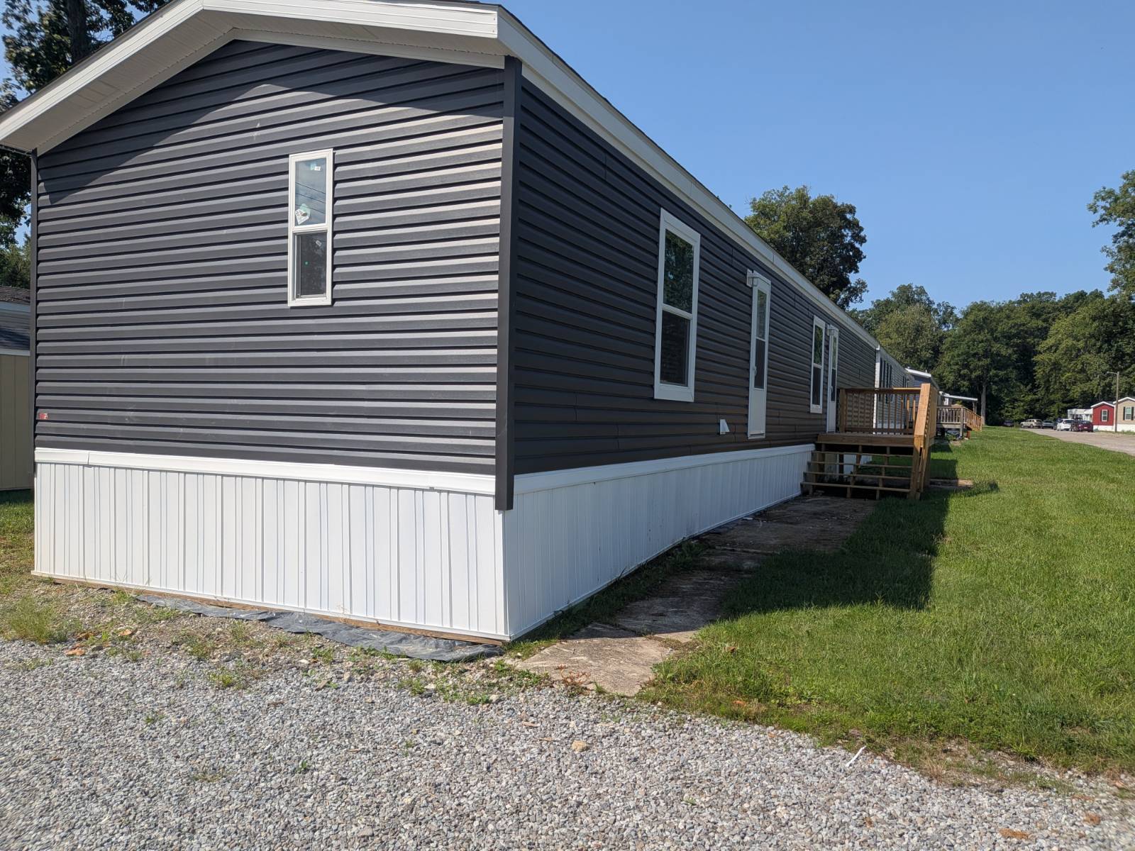 affordable manufactured home communities, welcoming places to call home, family-friendly neighborhoods, residential communiti
