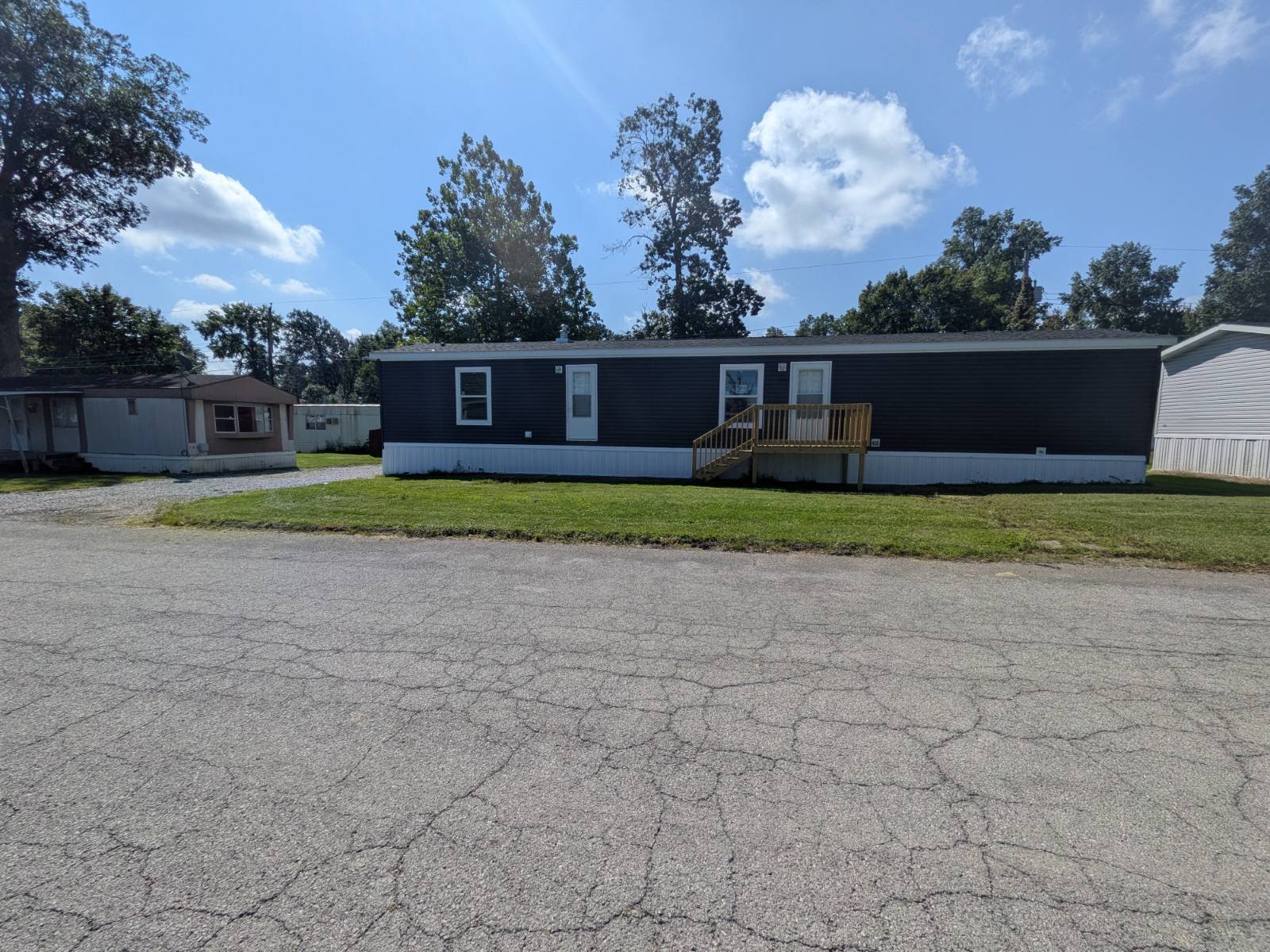 community management, Hometown Communities, quality mobile home living, affordable homeownership options, homeownership oppor