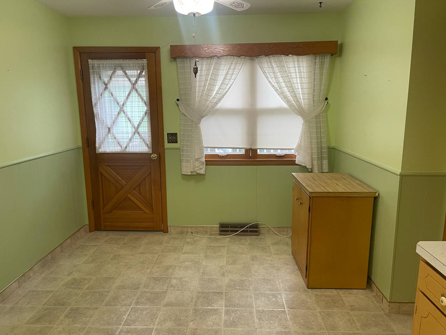 Photo 26 of 31 of home listing at 823 Grant, Holdrege, NE 68949