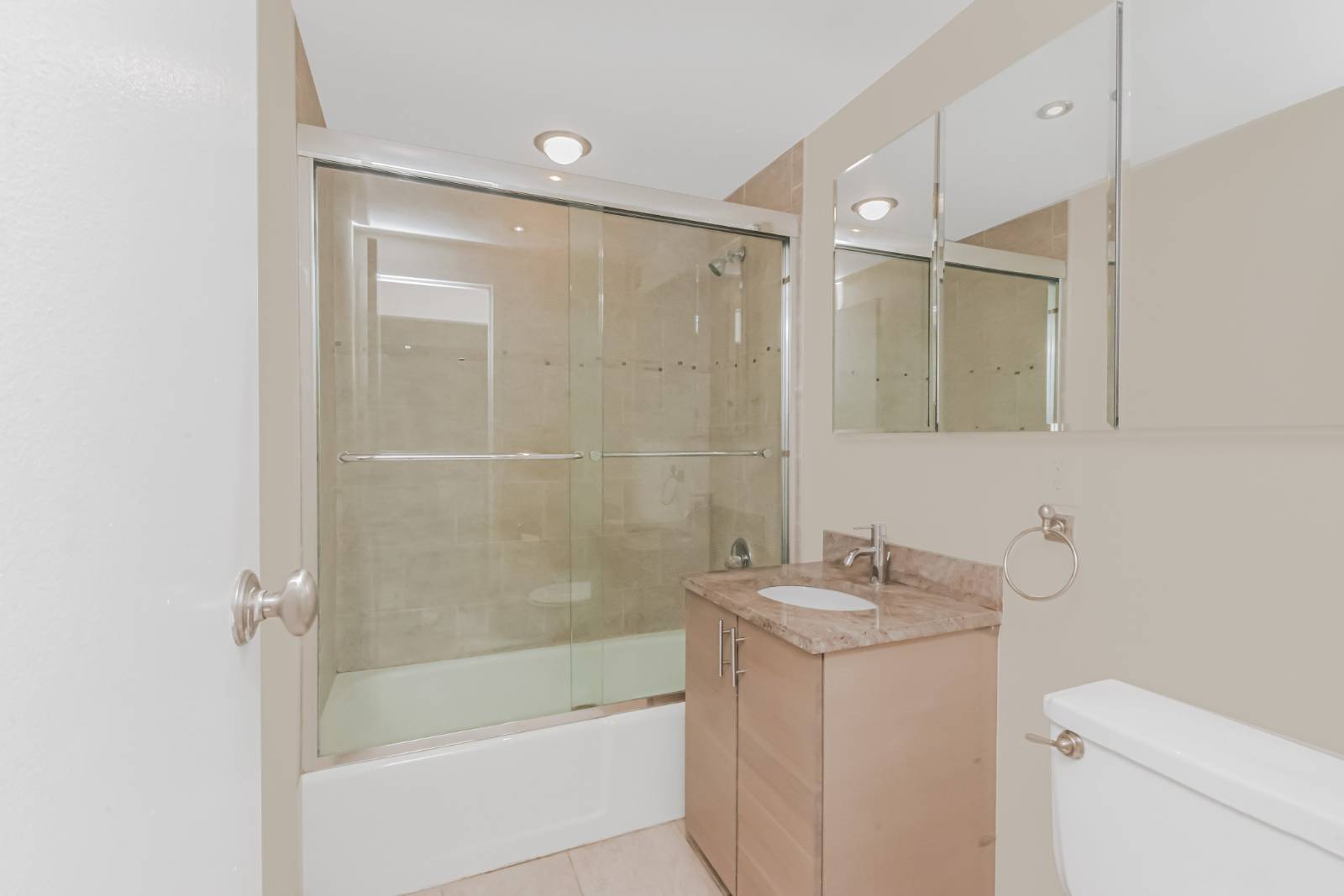 1155 Warburton Avenue, #7H