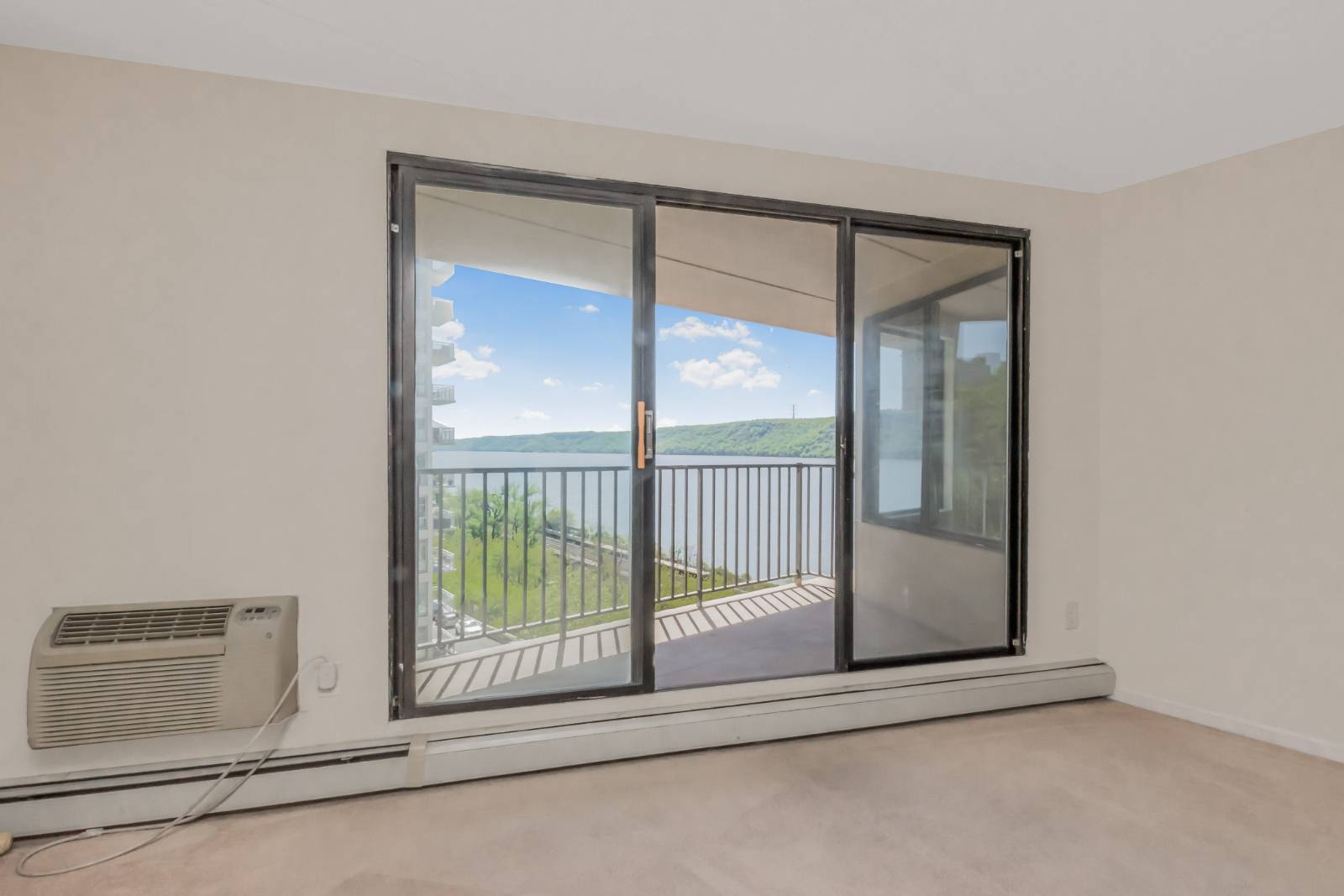 1155 Warburton Avenue, #7H