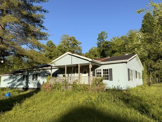 1199 East HWY 221