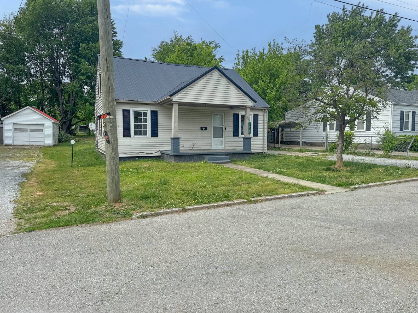 339 Long Ave