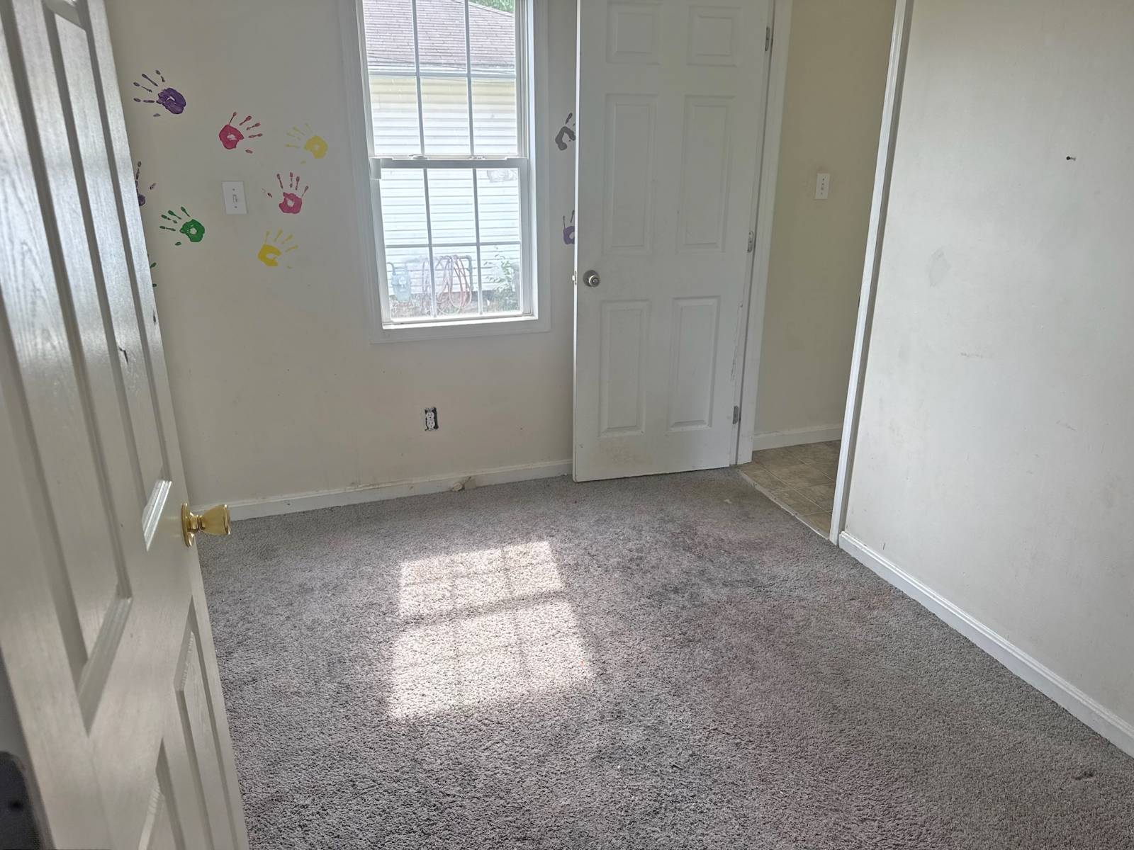 339 Long Ave