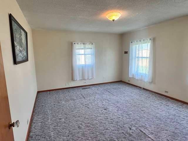 450 S 4th Avenue, Burwell, NE