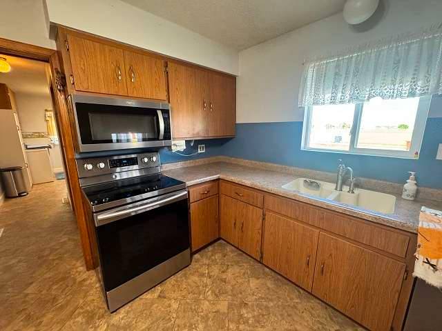 450 S 4th Avenue, Burwell, NE