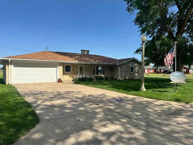 450 S 4th Avenue, Burwell, NE
