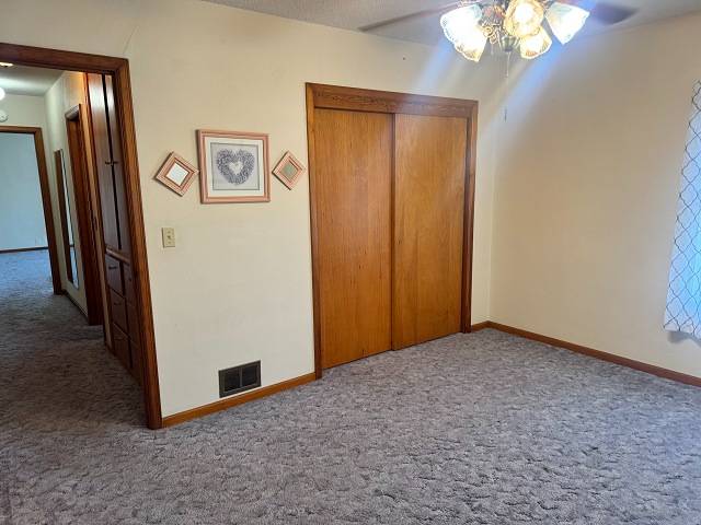 450 S 4th Avenue, Burwell, NE