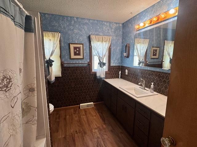 450 S 4th Avenue, Burwell, NE