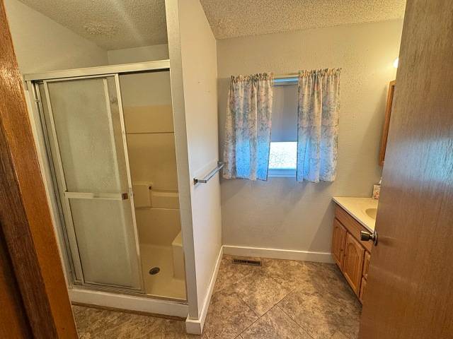 450 S 4th Avenue, Burwell, NE