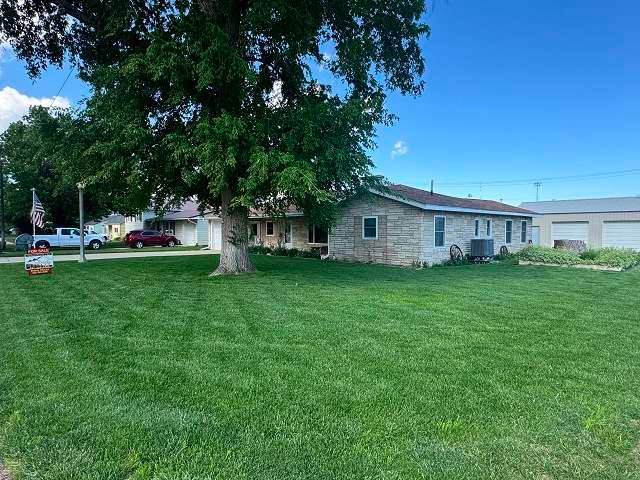 450 S 4th Avenue, Burwell, NE