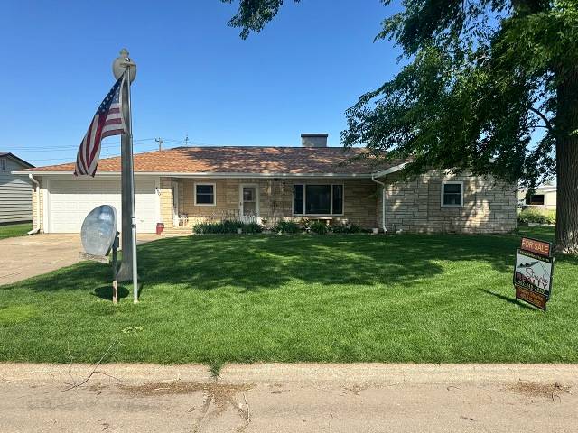 450 S 4th Avenue, Burwell, NE