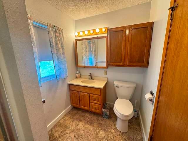 450 S 4th Avenue, Burwell, NE