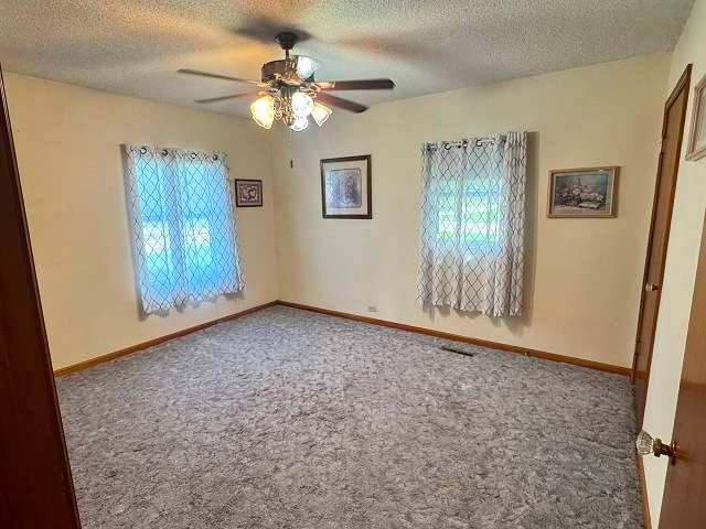 450 S 4th Avenue, Burwell, NE