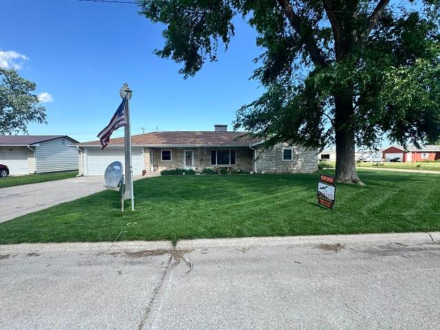 450 S 4th Avenue, Burwell, NE