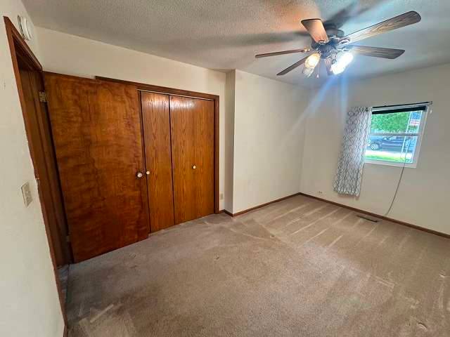 450 S 4th Avenue, Burwell, NE