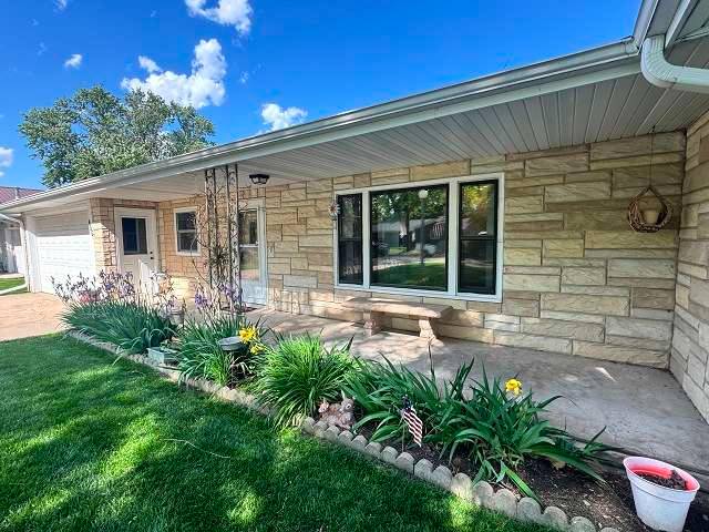 450 S 4th Avenue, Burwell, NE