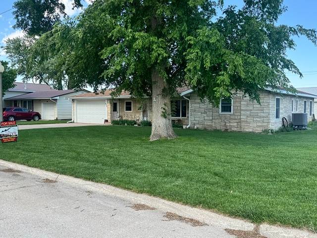 450 S 4th Avenue, Burwell, NE