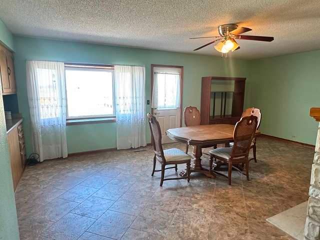 450 S 4th Avenue, Burwell, NE