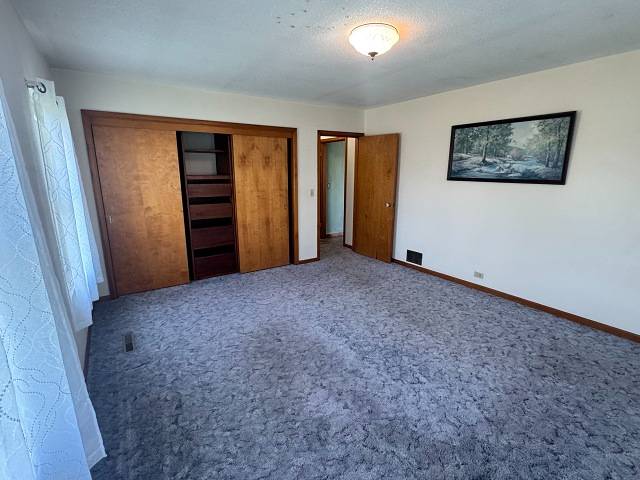 450 S 4th Avenue, Burwell, NE