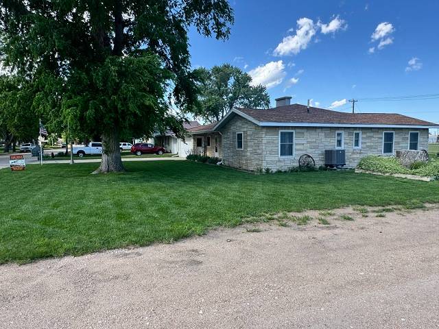 450 S 4th Avenue, Burwell, NE